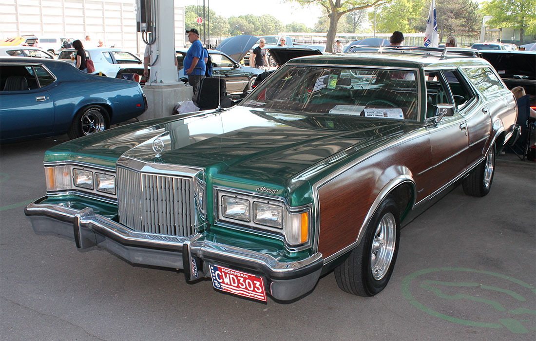 1977 Mercury Cougar Villager