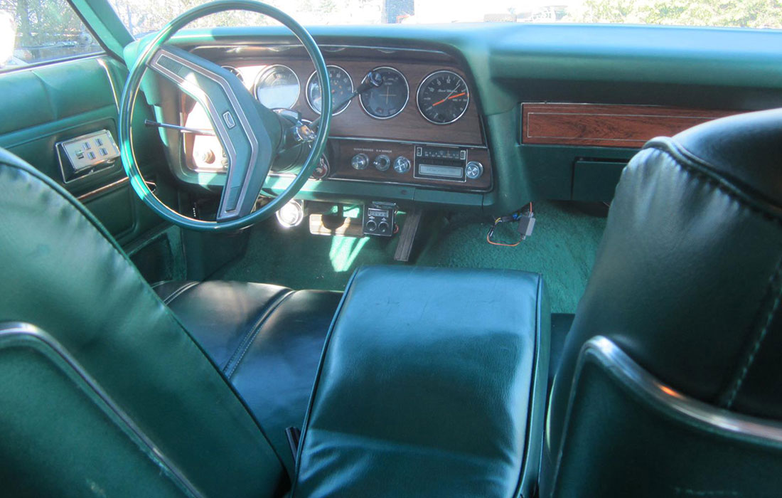 1977 Mercury Cougar Villager Interior