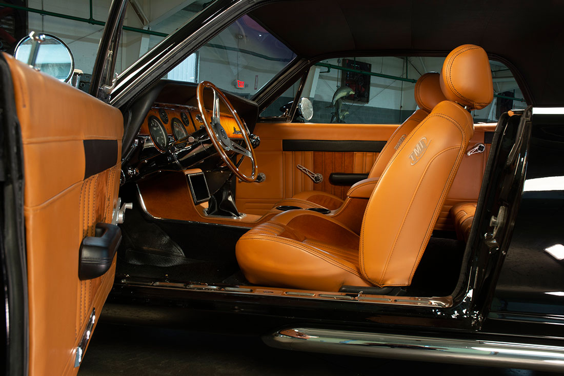 Stacey David's 1967 Mercury Cougar V8 Interceptor Interior