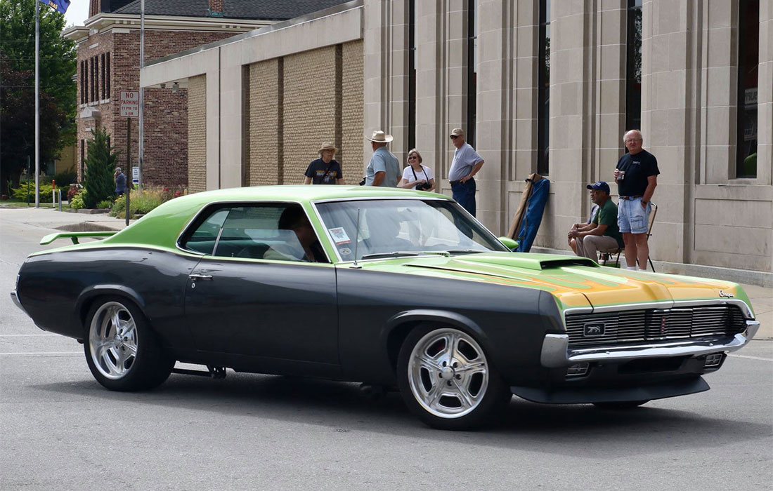 #10417 Mike & Kristie Kent 1969 Mercury Cougar